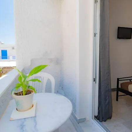 Гостевой дом Join Us Low Cost 4*