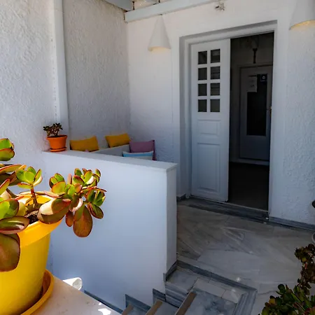 加入我们廉价客房旅馆 4* Kamári