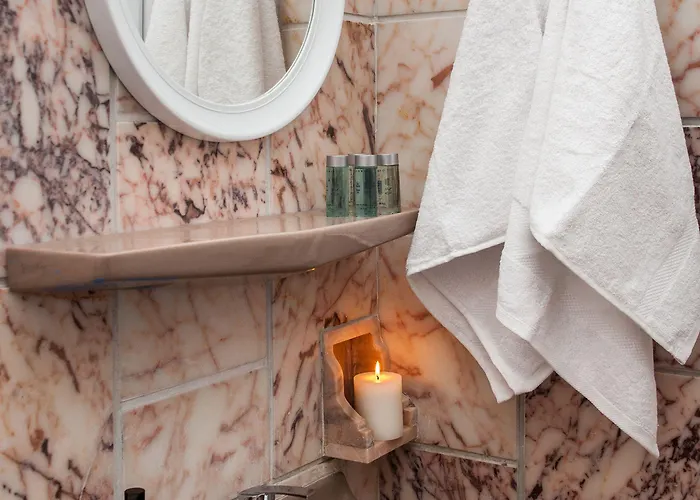 ゲストハウス ジョイン アス ロー コスト ルームズ Kamári