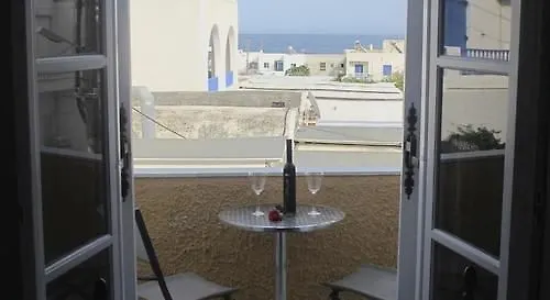 Join Us Cost Guest house Kamari (Santorini)