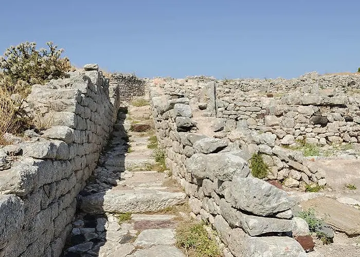 ジョイン アス ロー コスト ルームズ 4*