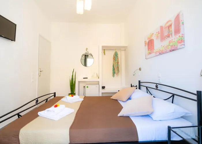 ジョイン アス ロー コスト ルームズ 4*