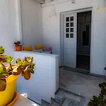 Join Us Cost Kamari (Santorini)