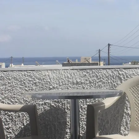 Join Us Cost 2* Kamari (Santorini)